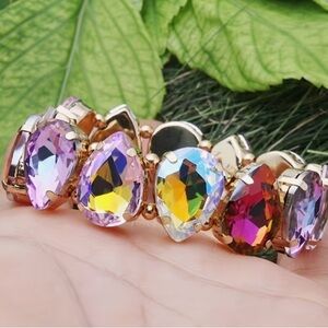 Elegant Multicolor Teardrop stretch Bracelet. New! Gorgeous!!!